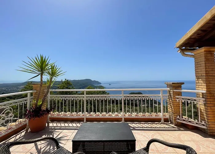 Village House Kalypso 팔레오카스트리차