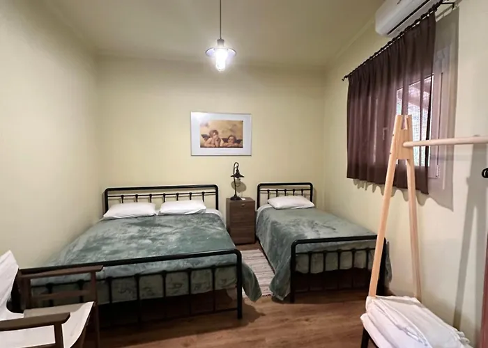 Village House Kalypso 팔레오카스트리차