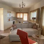 Kalypso Apartament *